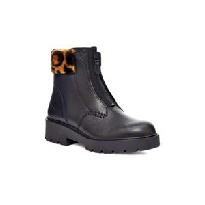 New!  Czeriesa Panther Print UGG boot Size 8.5 Cheetah print faux fur